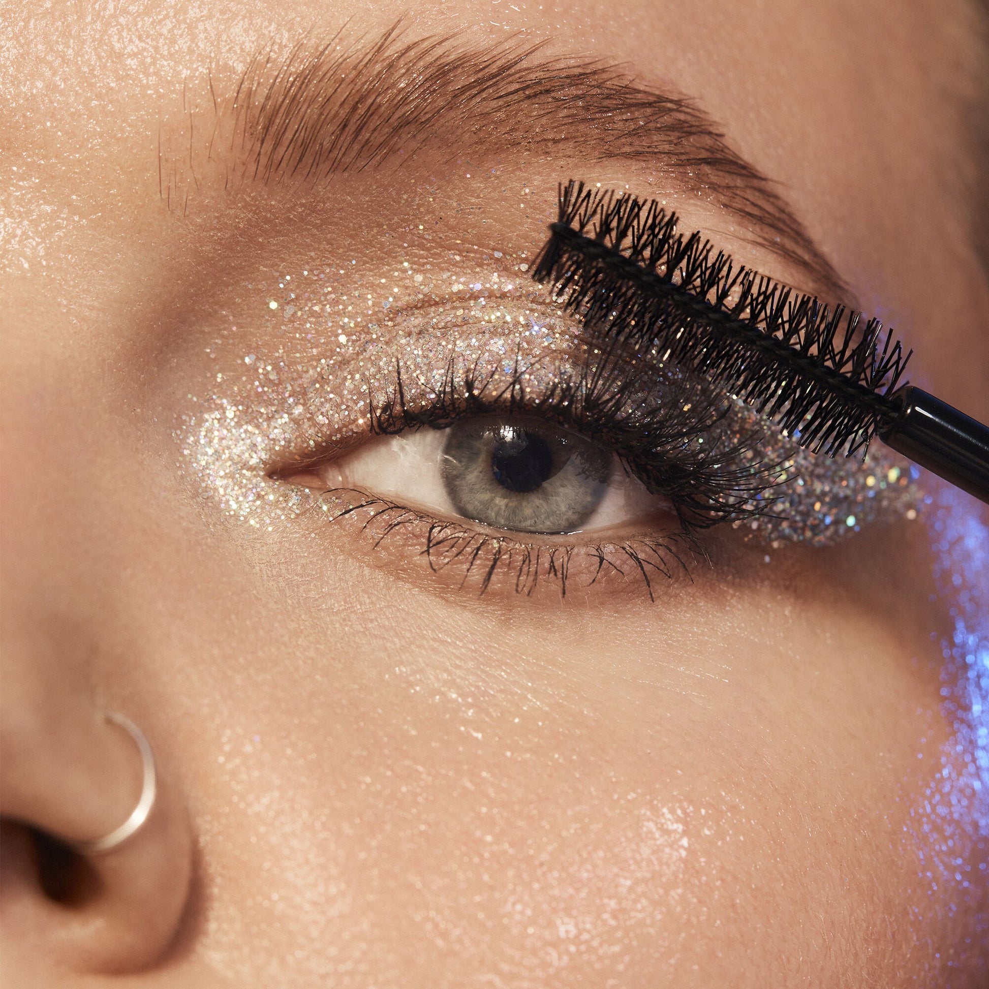 big-mood-waterproof-mascara-f1 013121_ToveLo_Mascara_0385_IGF_1_55f9a52b-3628-4190-803b-2260ed81d014.jpg
