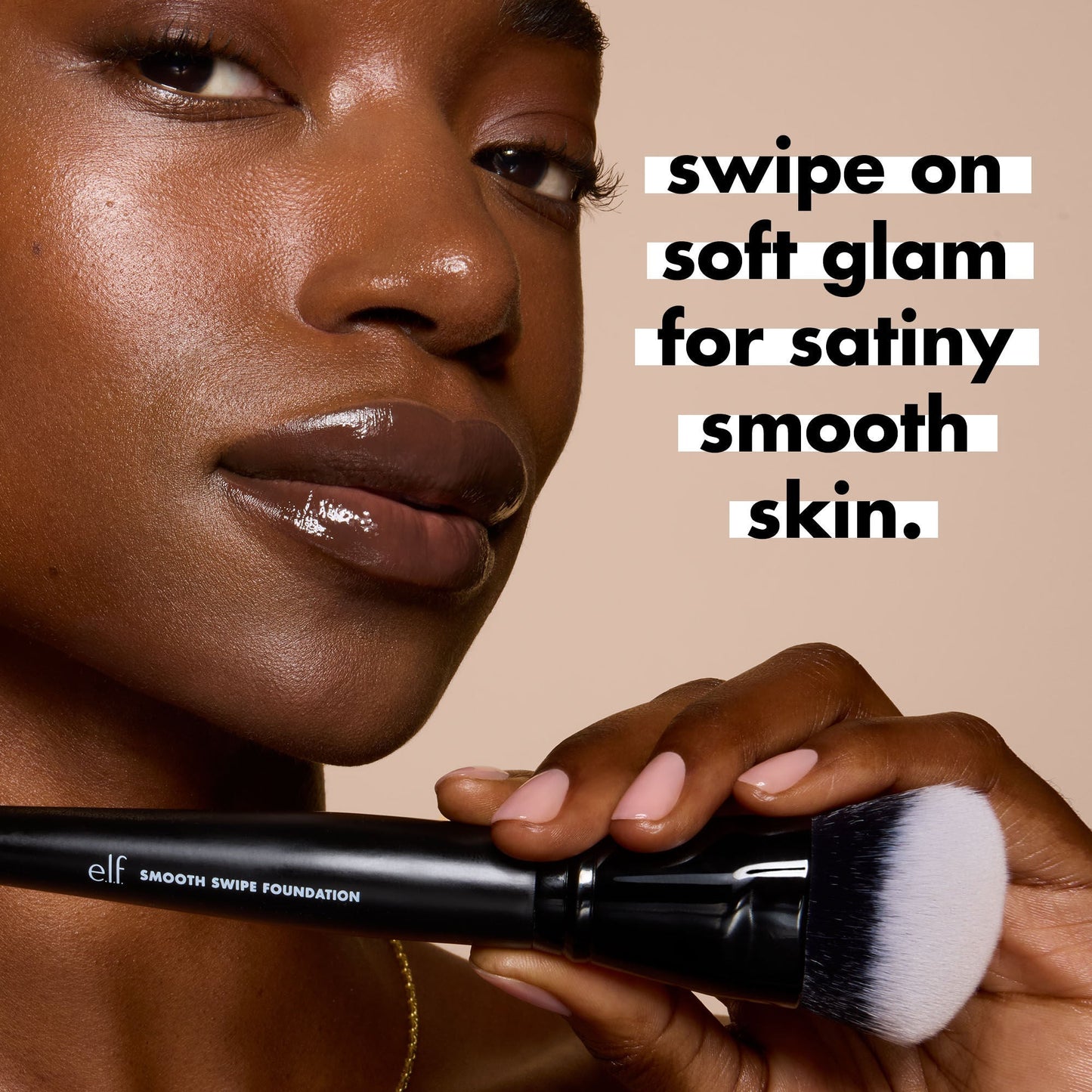 smooth-swipe-foundation-brush-c2 0925_EDUCATION_SMOOTHSWIPEFOUNDATIONBRUSH_PAIRING_20FOUNDATION_20_20BRUSH_20OPTION2.jpg