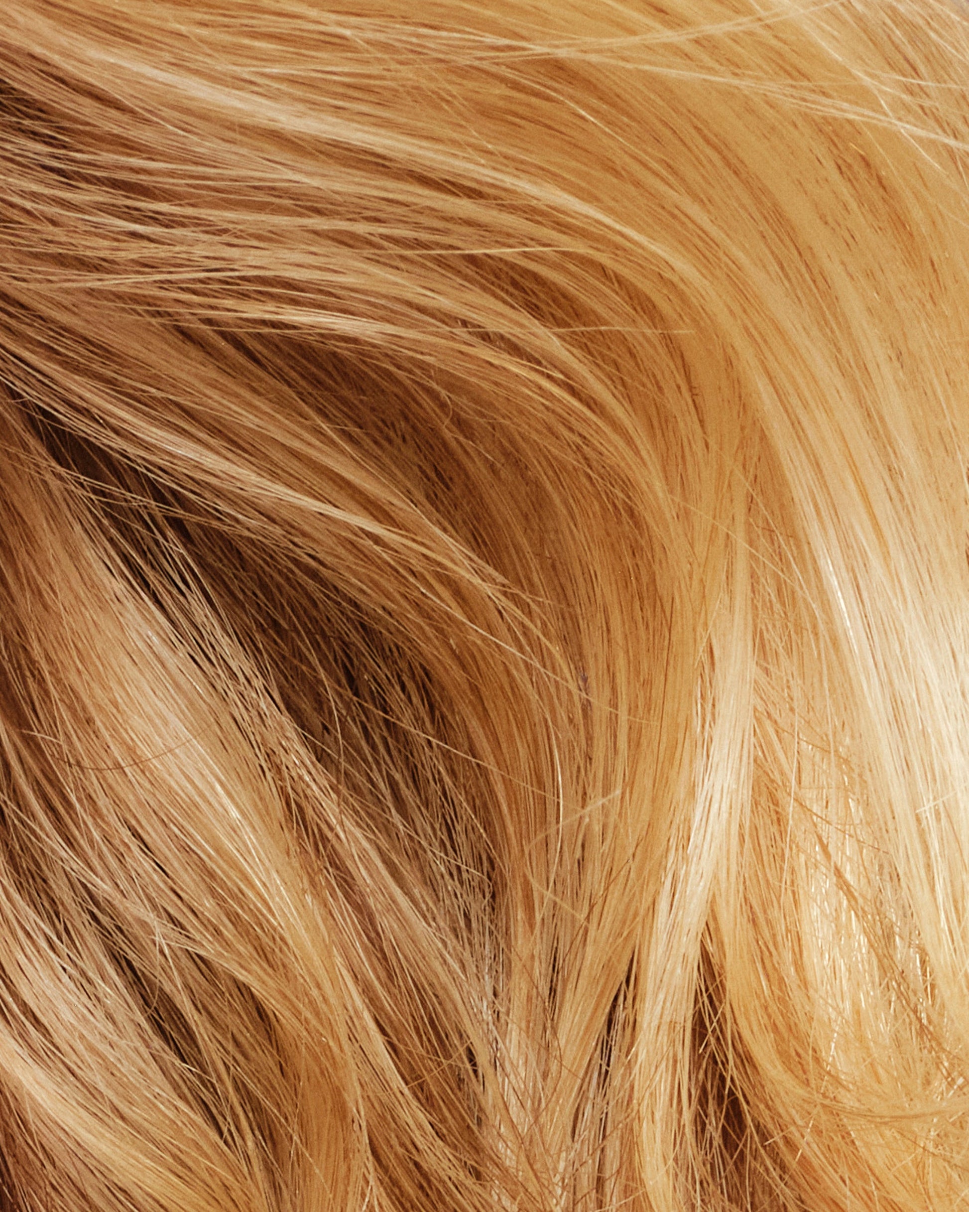 never-thirsty-moisturizing-shampoo-e4 111925_Anna_ThirstyShampoo-Product_3353_w4QC_V2_IGF_4x5_527d5445-92a2-4169-a5e5-062d364160a9.jpg