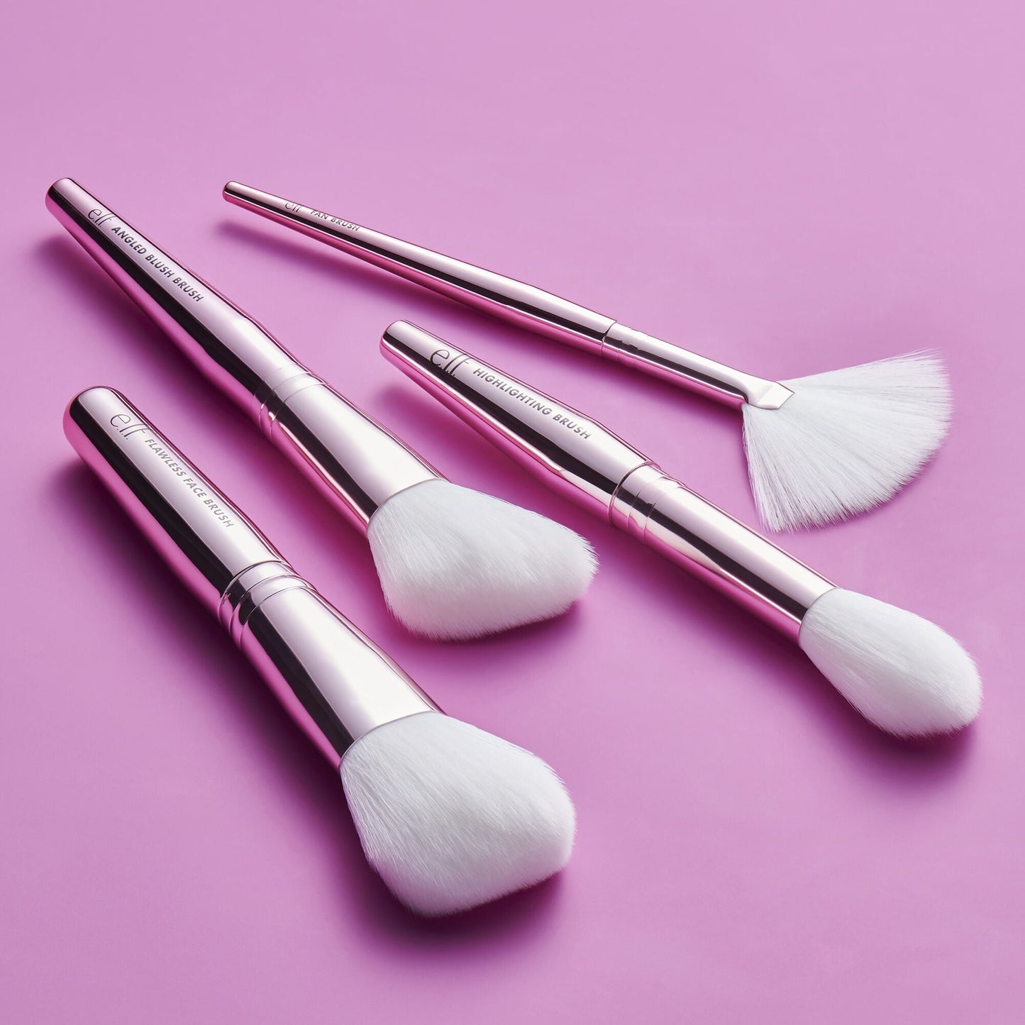 blush-bronzer-and-highlighter-brush-set-h2 12142020_BlushGlow-BrushKit_0027_FocusBracket-MAIN_V2_IGF.jpg